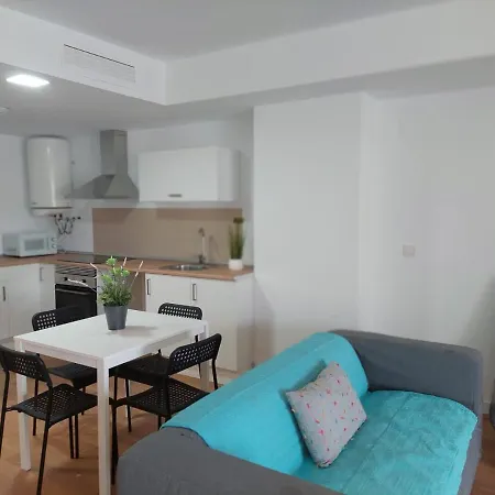 Con Terraza Frente Al Mar By Color Flats Apartment