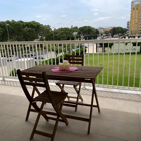 Con Terraza Frente Al Mar By Color Flats Apartment